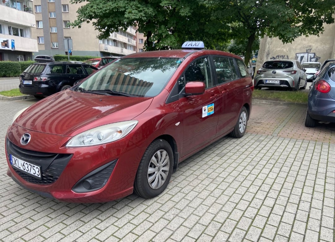 MAZDA 5